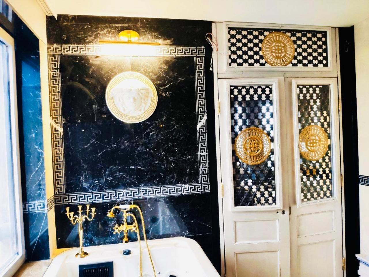 Appartamento La Royale Centre 2 *